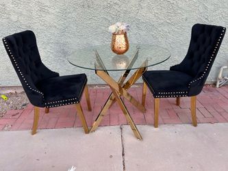 Table and 2 chairs