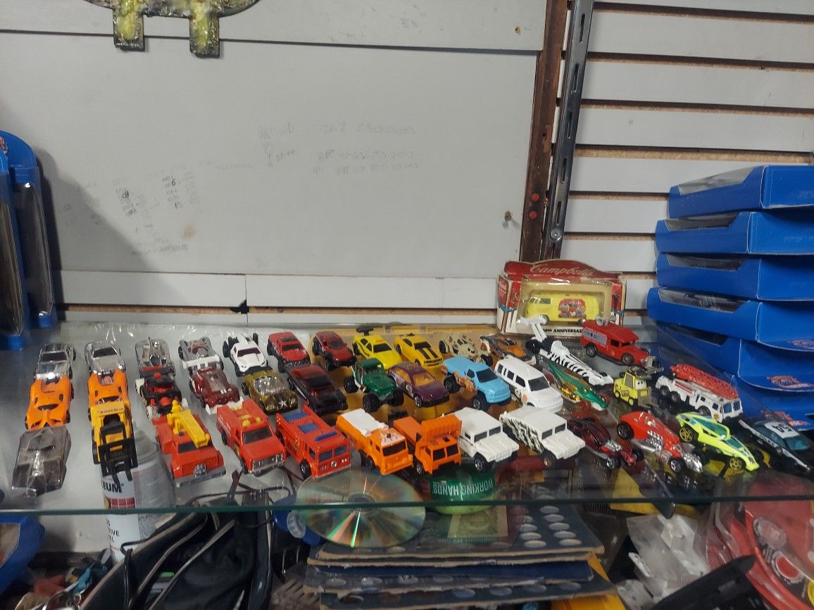 40 Hotwheels