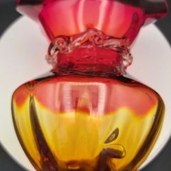 Beautiful Vintage Blenko Amberina Glass Vase 