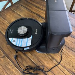 Shark UR2360S Matrix Plus Robot Vacuum with Self-Empty HEPA Base
