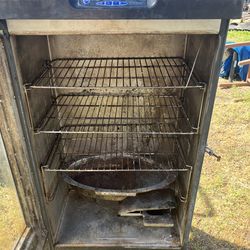 Master built electric smoker
