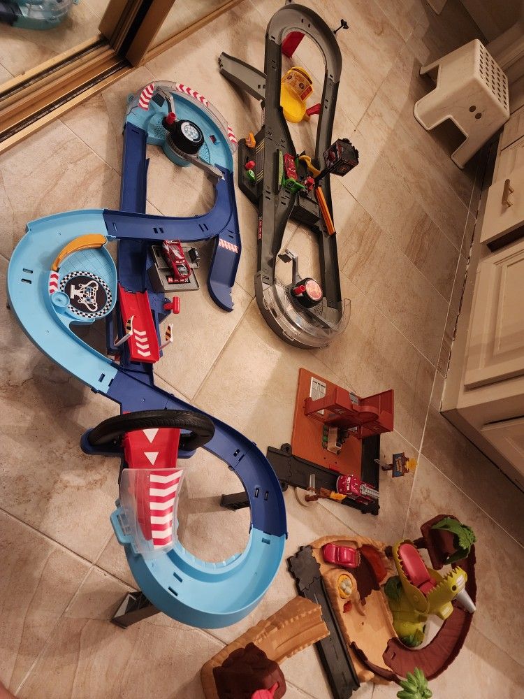PENDING## Disney Pixar Cars Tracks