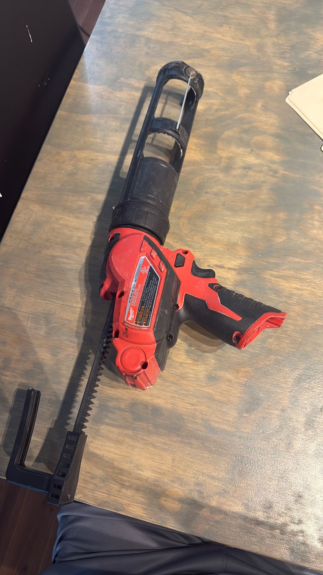 Milwaukee Caulk Gun