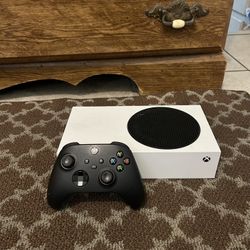 Xbox Series S White Console Full Setup