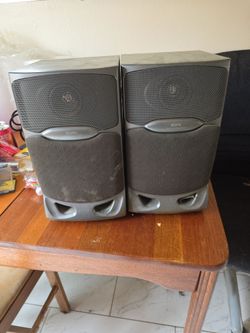 2 full response 5" speakers model s7789