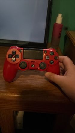 PS4 controller