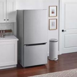 Vissani
18.7 cu. ft. Bottom Freezer Refrigerator in Stainless Steel