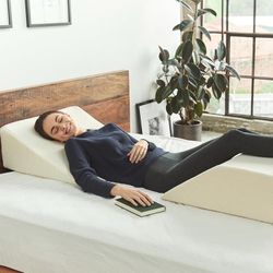 Brentwood  12” Zuma therapeutic wedge pillow