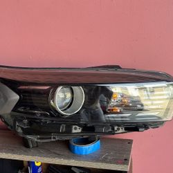 KIA FORTE HEADLIGHT RIGHT PASSENGER 2019 2020 2021 HALOGEN 92102-M7XXX OEM