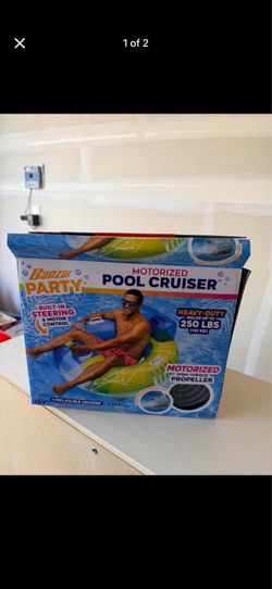 Motorized pool cruiser