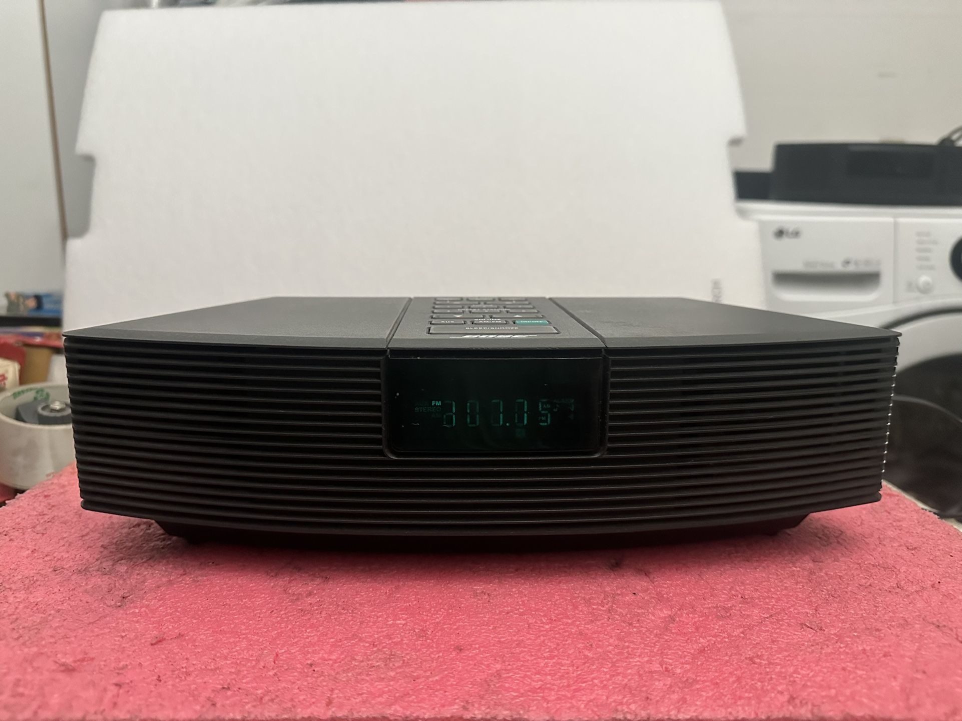 BOSE WAVE RADIO AWR1-1W AM/FM RADIO/ ALARM WITH AUX INPUT