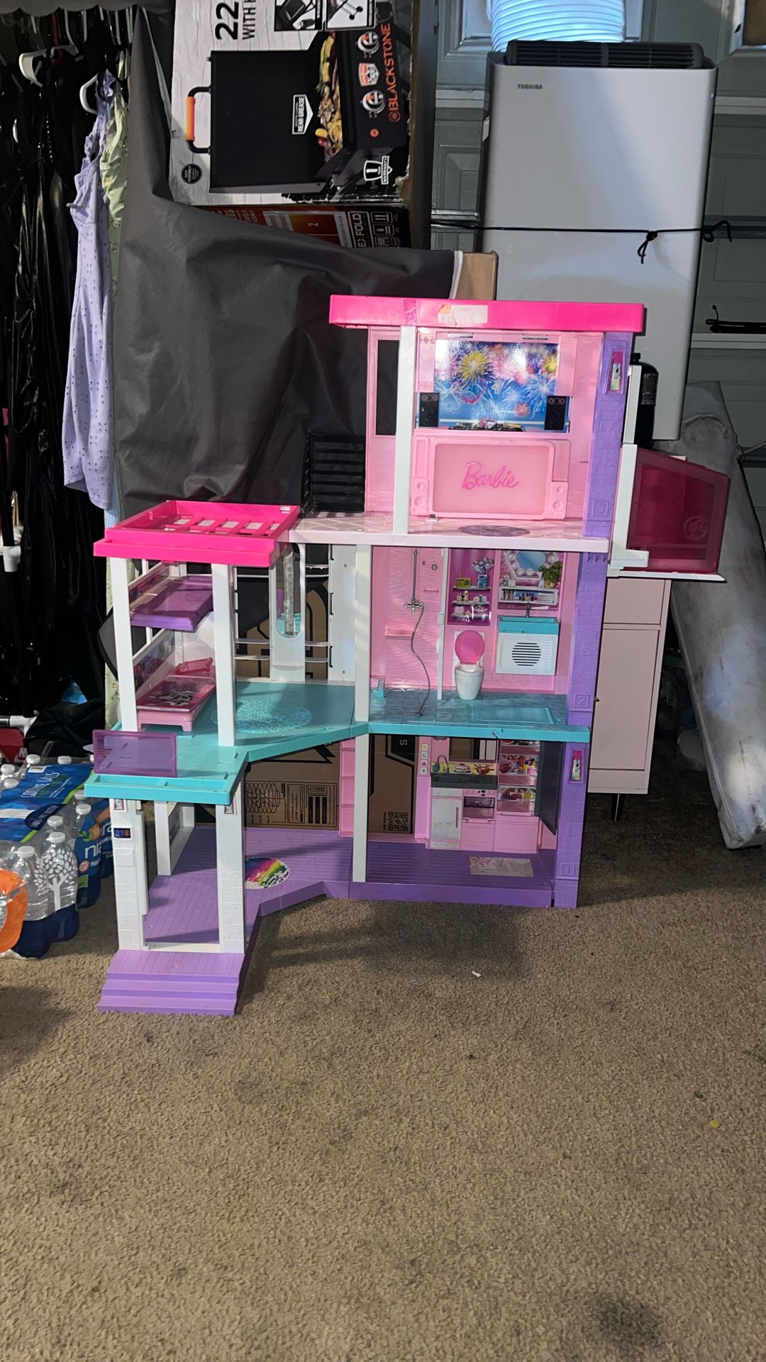 Barbie Dream House 