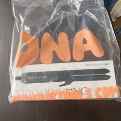 Brand New DNA Styler Flat Iron – Just Bought