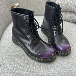 Dr. Martens 