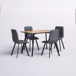 Table With 4 Chairs.