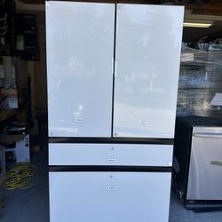 Samsung Refrigerate (New Open Box)