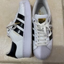 Adidas Superstar Bold Women’s Size 8 