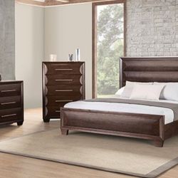 Brand New Espresso 4pc Queen Bedroom Set (Available In Eastern King)