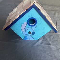 Disney Stitch Birdhouse 