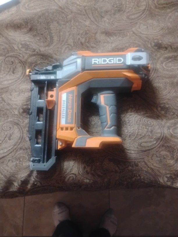 18V Strait Finish Nailer