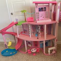Barbie Dreamhouse Pool Party, Barbie Pet Shop, And Extra Barbies