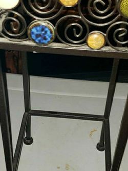 Iron little table. 7 1/2 X 17