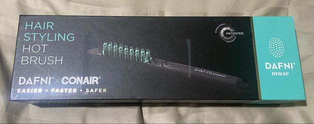 DAFNI Muse Hair Styling and Straightening Brush by DAFNI X CONAIR
