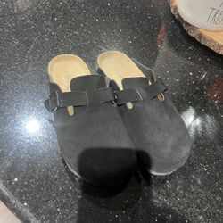 Birkenstocks black 