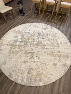Abstract Gray indoor area rug