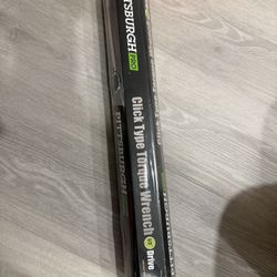 Pittsburgh Pro 1/2 in. Drive Click Type Torque Wrench ( 62431 ) - NEW
