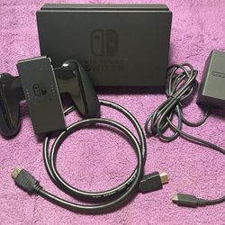 Nintendo Switch Charger & Dock