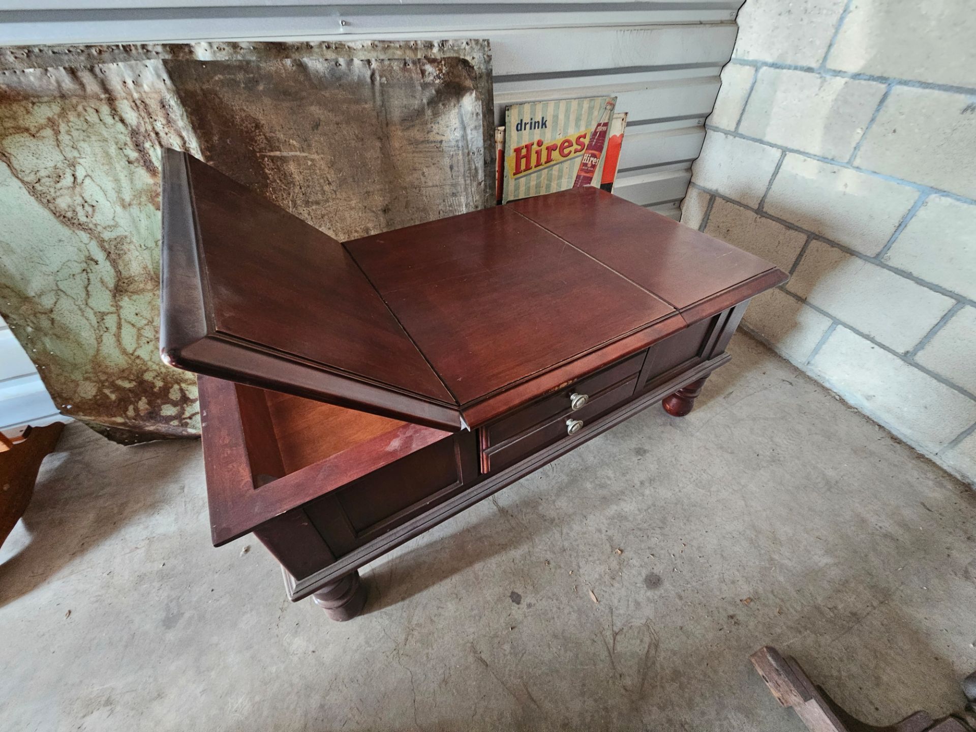 Matching coffee table and end table FREE
