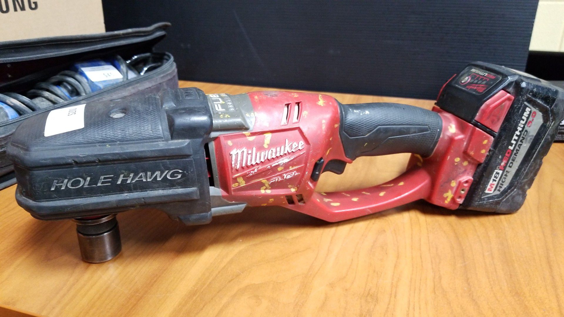 Milwaukee M18 Hole Hawg Right Angle Drill, Model 2708-20. With Battery