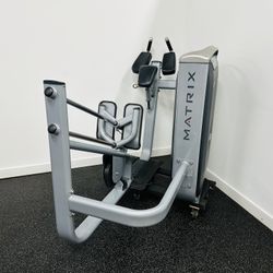 Matrix G7 Glute Machine - Gym Equipment - Leg Kickback - Workout
