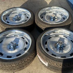 WHEELS US MAGS 22” STAGGERED OBS C10 