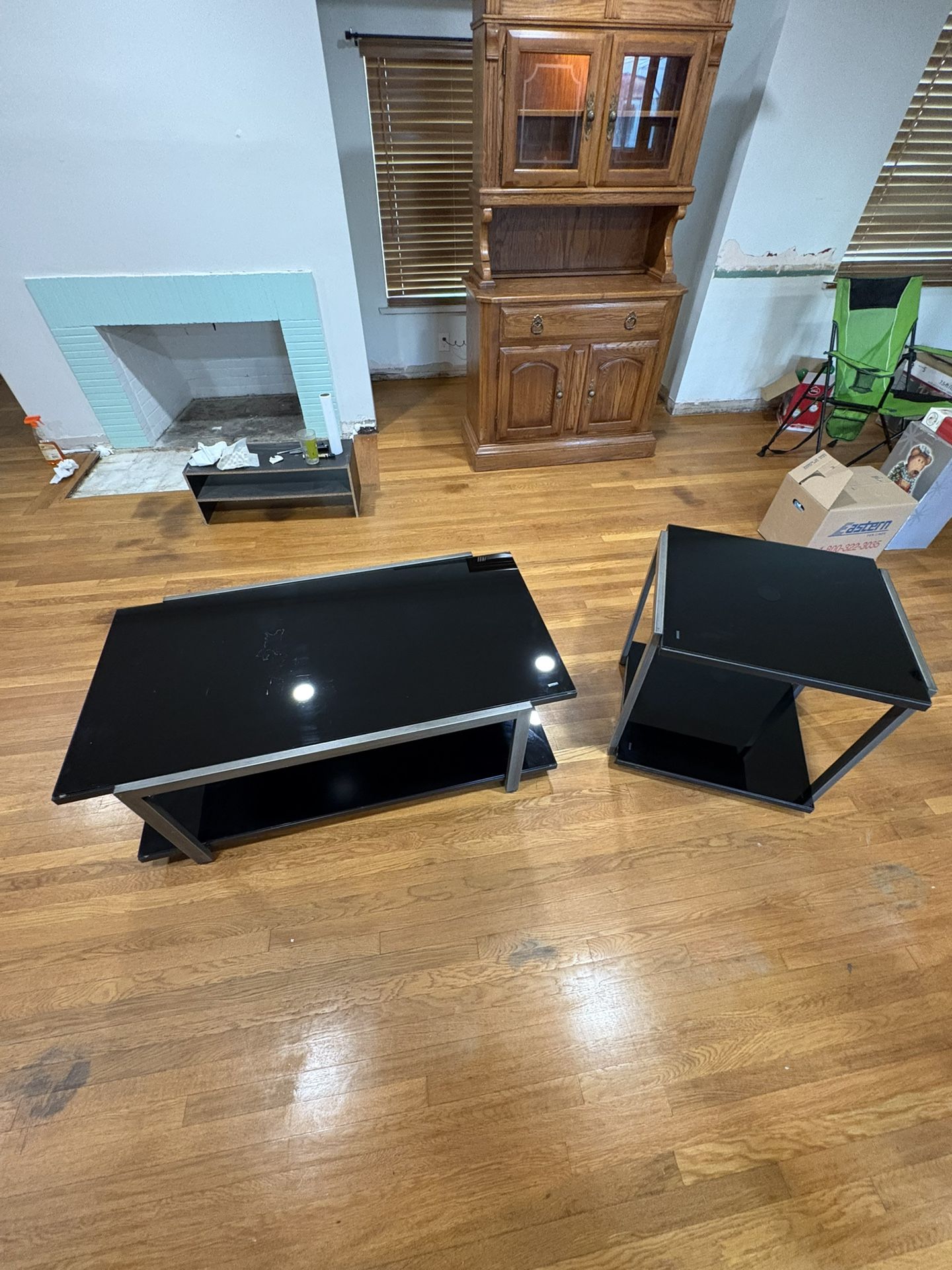Coffee Table & Side Table