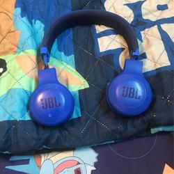 Selling Headphones