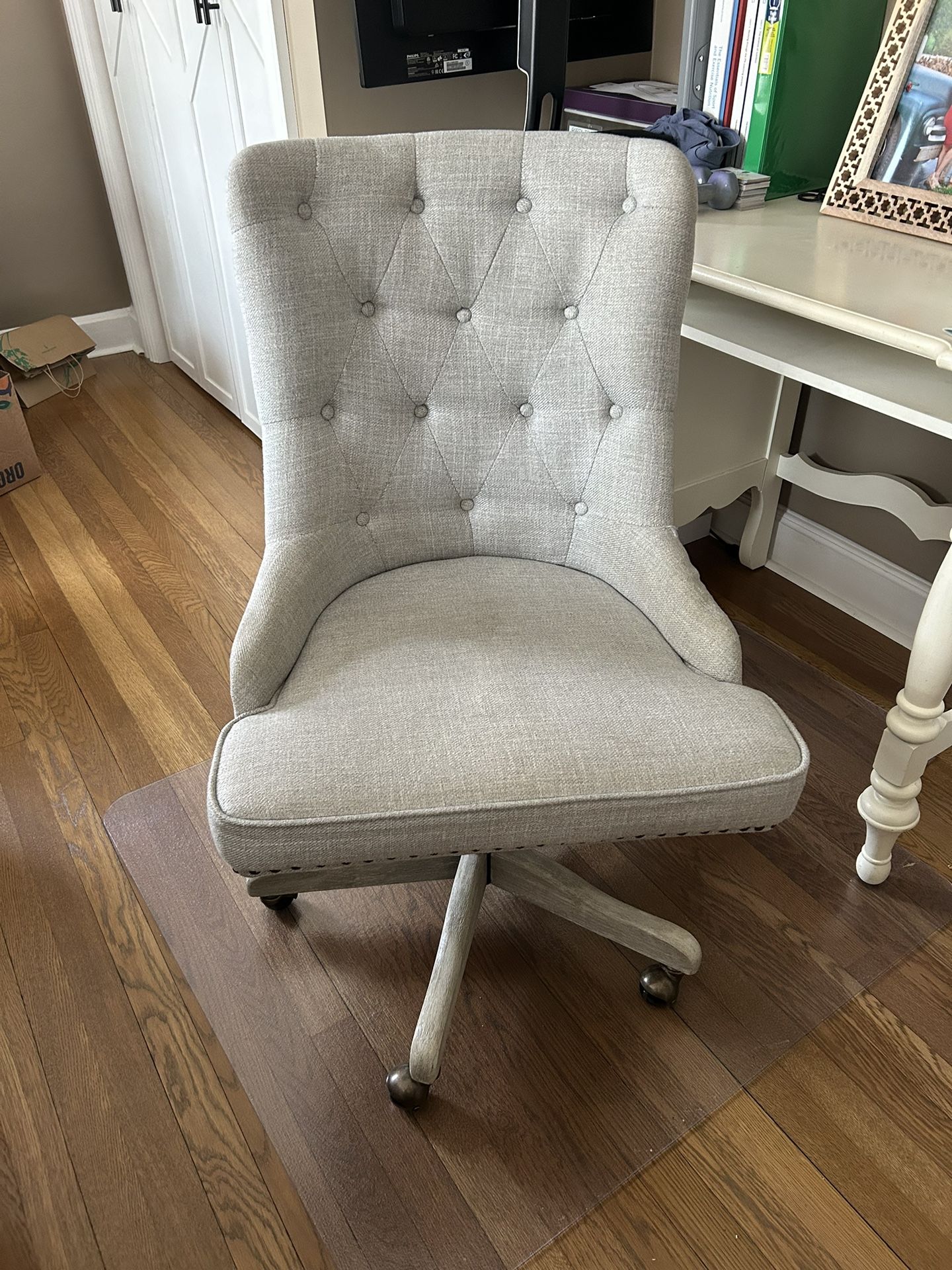 Rolling Desk Chair With Nail Head Trim
