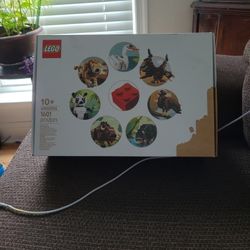 Lego Set Not Sold In Stores Only Employees Have.