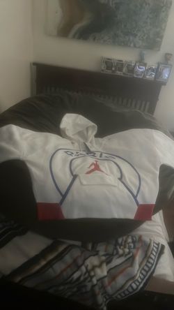 Jordan Paris sweater