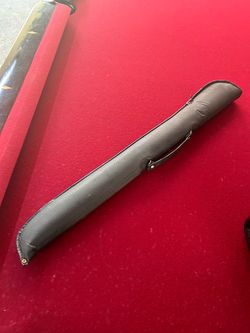 Pool cue case