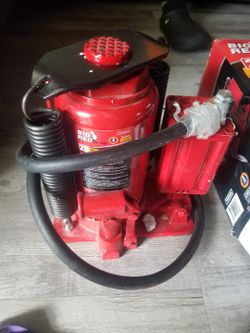 Big Red Air Jack