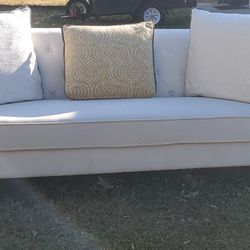 WHITE COUCH IN EXCELLENT CONDITION