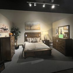 Brown 4PC Queen Bedroom Set