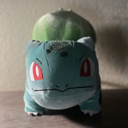 Bulbasaur Plushie - BRAND NEW W/ TAGS 🔥