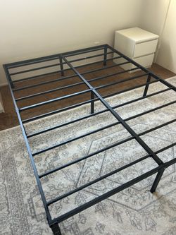 Bed frame queen size