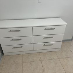 Dresser And All New Furniture And Free Delivery 