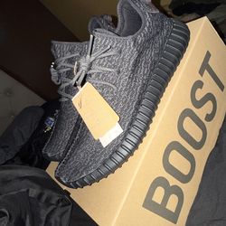 Yeezy 350 “Black pirate”
