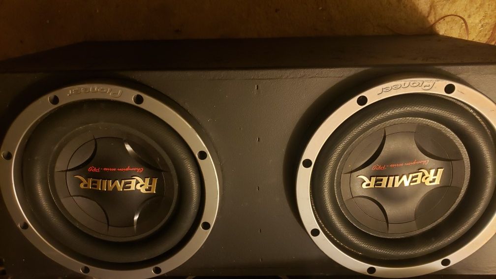 2000 watt rms Pioneer Premier 12" subs in sealed box for Sale in