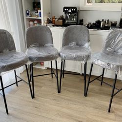 28 '' Bar Stools Set of 4, Boucle Fabric Seat with Back. Grey